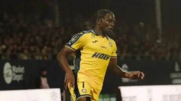 صفقة جديدة.. نيوم يتعاقد مع ريان ميسي لاعب كرة القدم